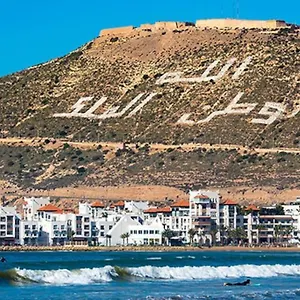 De Luxe ,piscine,parking,terrasse Agadir